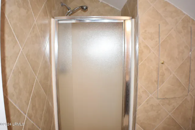 $1,500 | 900 State Rd S-7-297, Unit E1, Beaufort, SC 29902