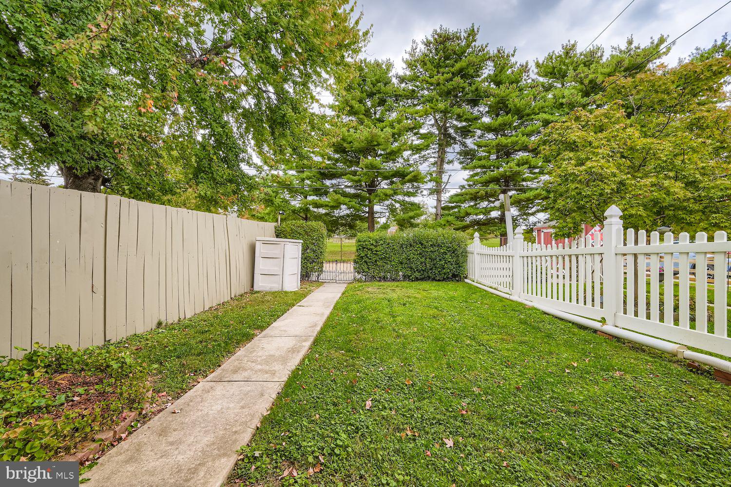1552 Cottage Lane Towson, MD 21286 - Photo 28 of 32 a view of backyard with green space
