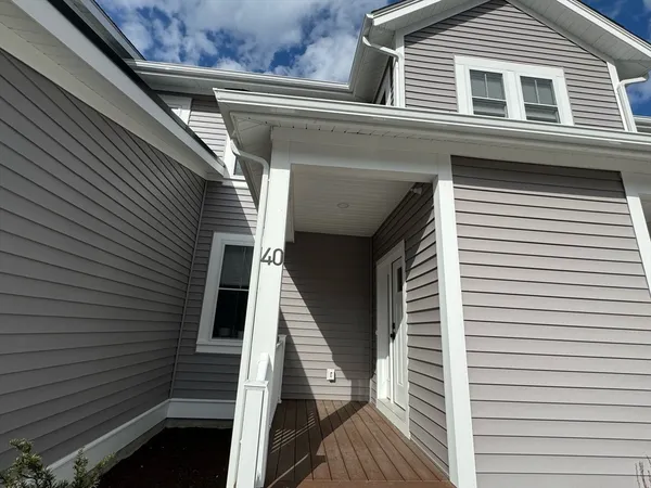 $3,700 | 7 East Dexter Avenue, Unit 40, Woburn, MA 01801