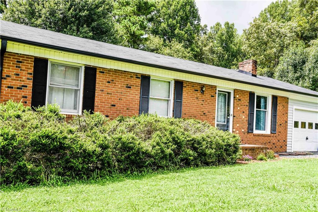 1752 Gopher Woods Road Asheboro, NC 27205 - Photo 2 of 21 Gallery Image 2