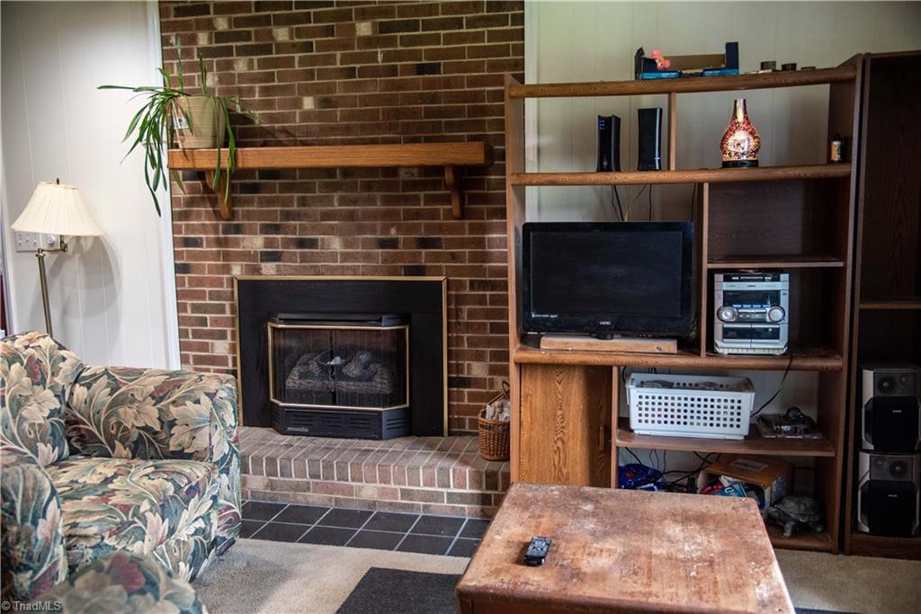 1752 Gopher Woods Road Asheboro, NC 27205 - Photo 3 of 21 Gallery Image 3