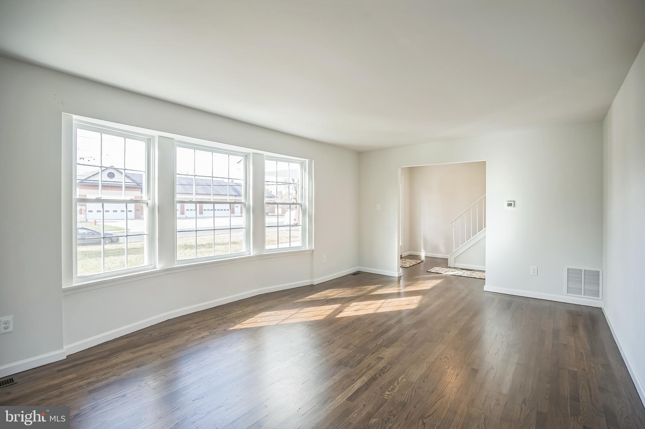 88 School Lane Eagleville, PA 19403 - Photo 4 of 30