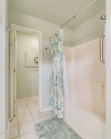 $289,000 | 20850 B Meadowbrook Drive, Unit B, Abingdon, VA 24211