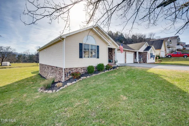 $289,000 | 20850 B Meadowbrook Drive, Unit B, Abingdon, VA 24211