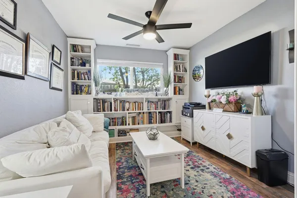 $765,000 | 4623 Hazelwood Avenue, Sacramento, CA 95821