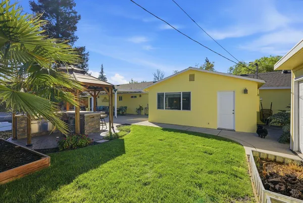 $765,000 | 4623 Hazelwood Avenue, Sacramento, CA 95821