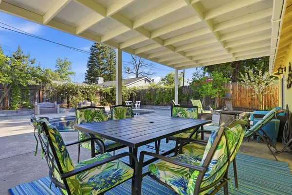 $765,000 | 4623 Hazelwood Avenue, Sacramento, CA 95821