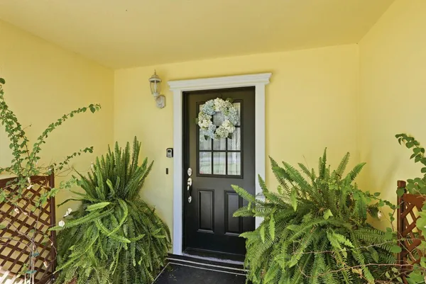 $765,000 | 4623 Hazelwood Avenue, Sacramento, CA 95821