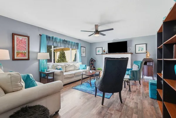 $765,000 | 4623 Hazelwood Avenue, Sacramento, CA 95821