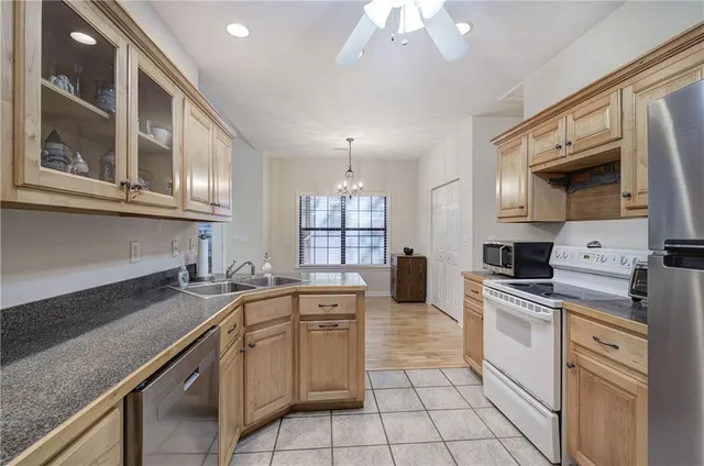 $359,900 | 858 Crippled Oak Trail, Jasper, GA 30143