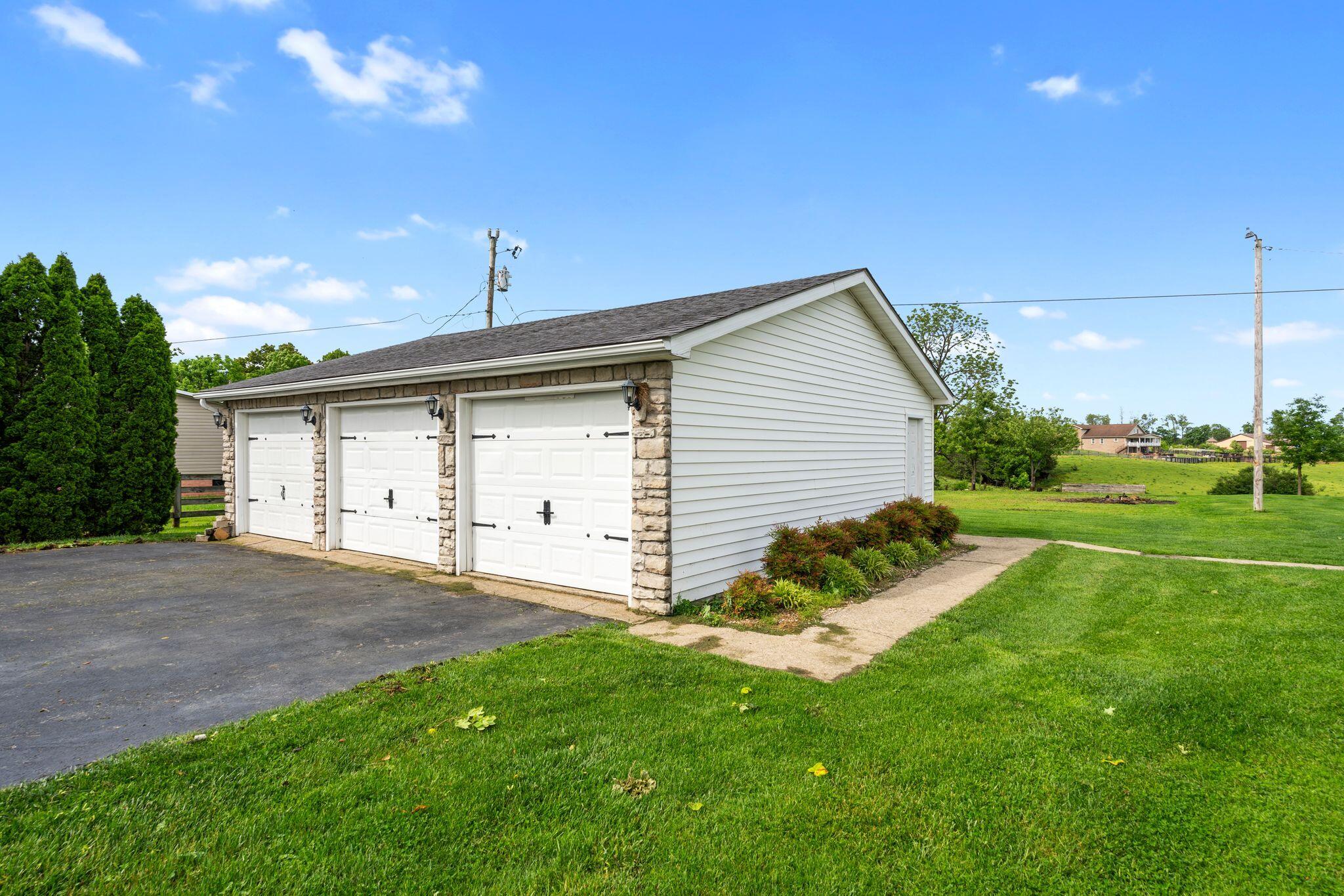 2770 Fox Road Jeffersonville, KY 40337 - Photo 4 of 62 58_F2000837