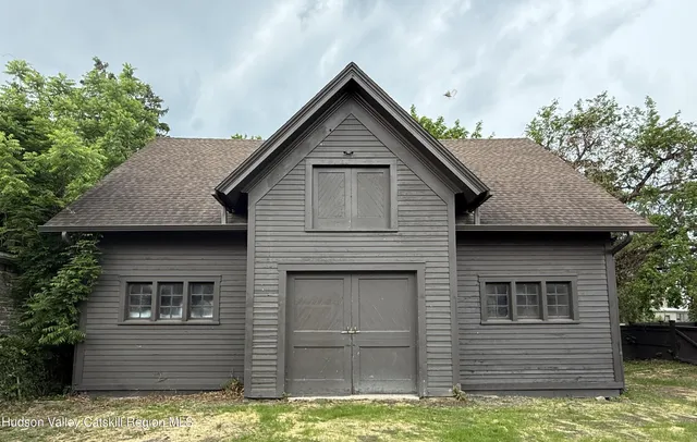 $1,250,000 | 25 Prospect Avenue, Catskill, NY 12414
