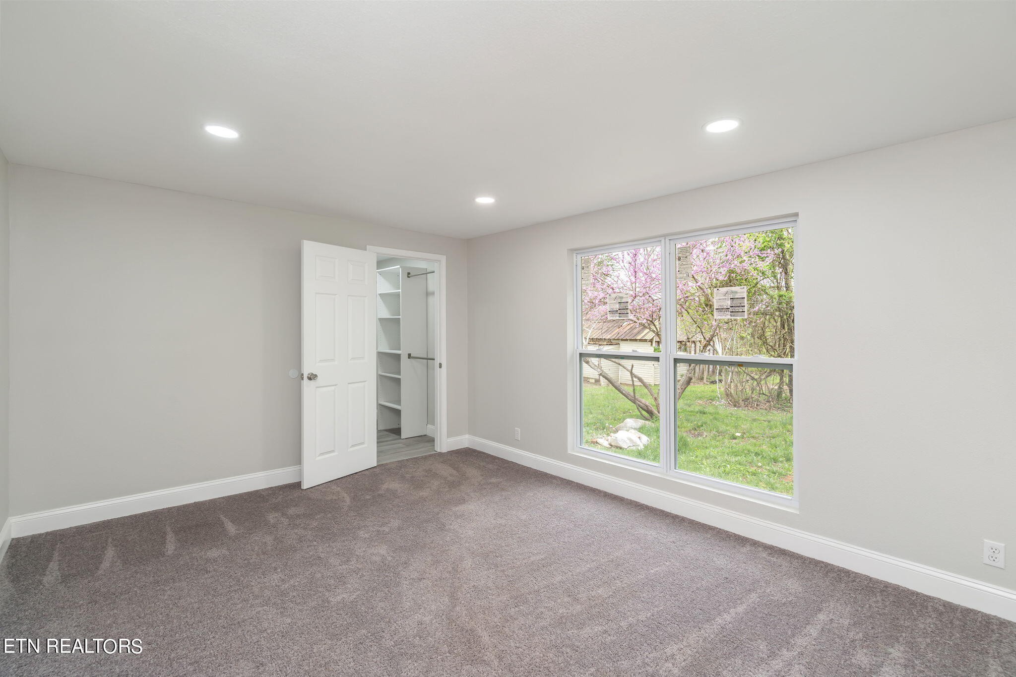 218 Oakmont Road Bean Station, TN 37708 - Photo 14 of 32 Gallery Image 14