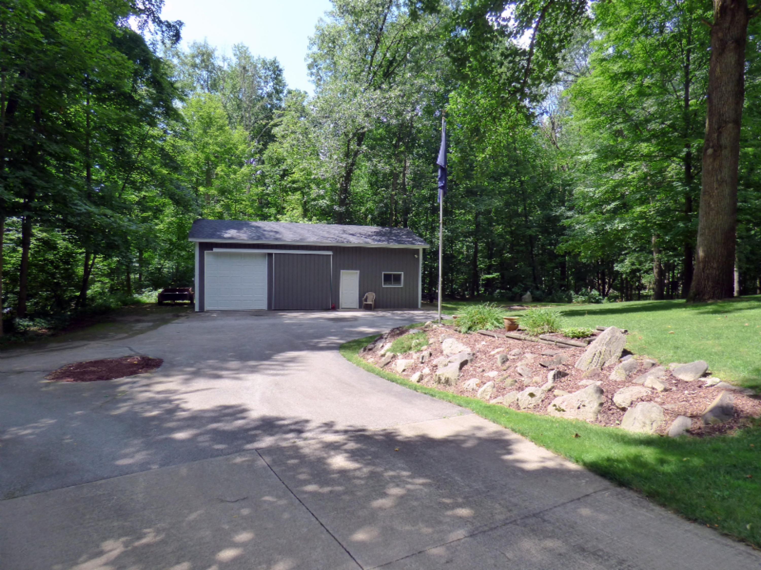 1709 Harrah Road Niles, MI 49120 - Photo 15 of 65 P1060218