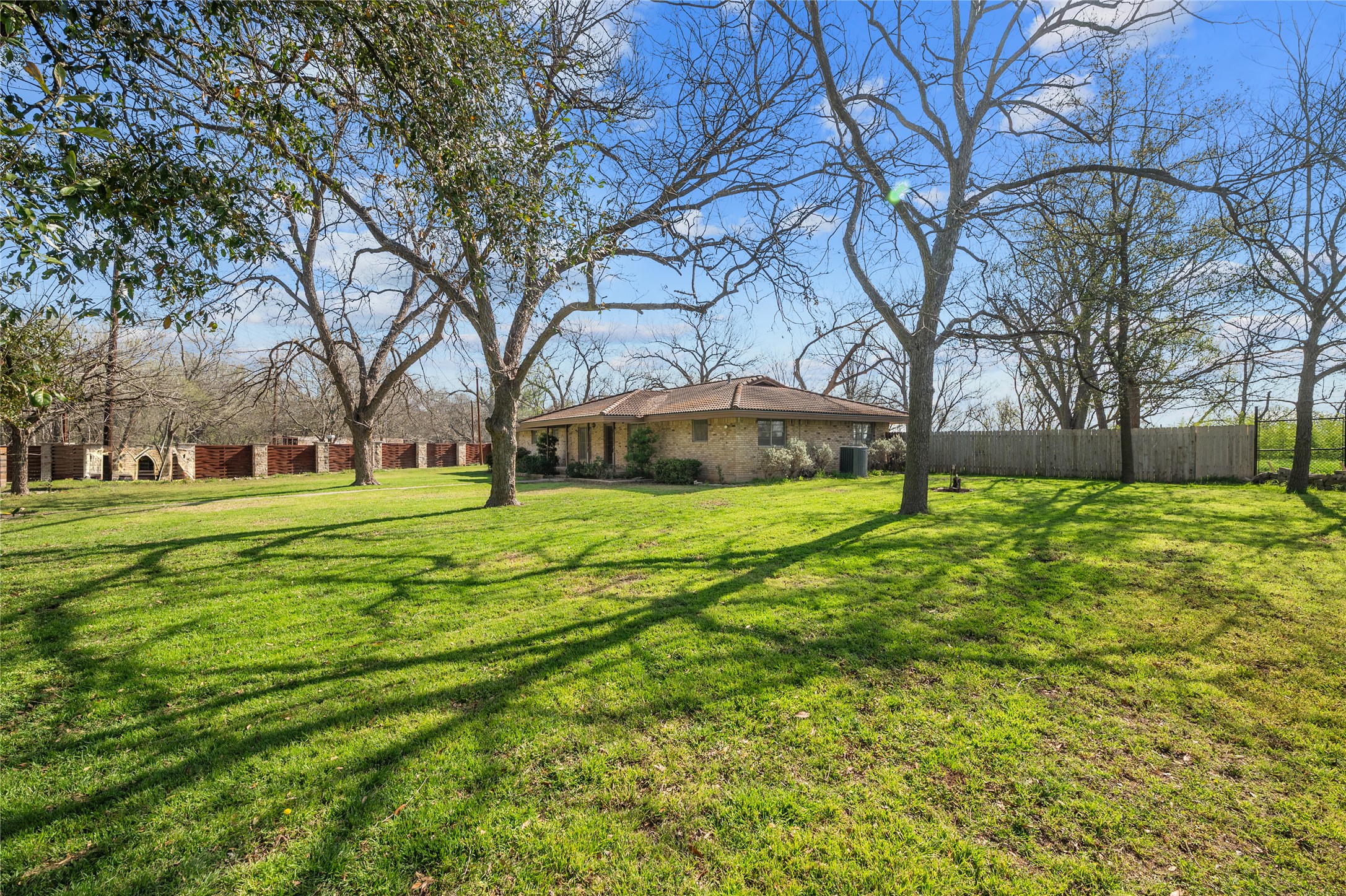 7705 Shelton Road Austin, TX 78725 - Photo 2 of 13