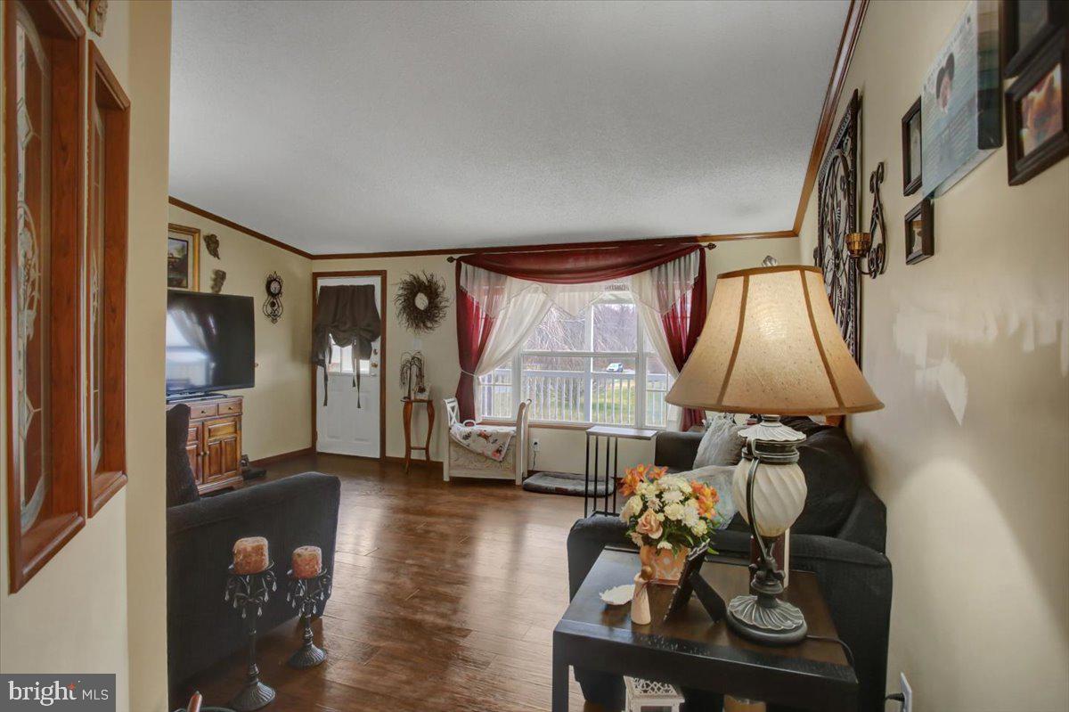 1446 Mountain Road Newburg, PA 17240 - Photo 10 of 48 Gallery Image 10
