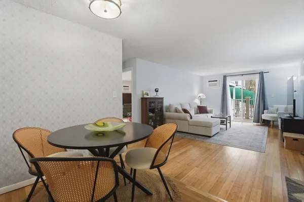 $284,000 | 200 Manning Street, Unit 11C, Hudson, MA 01749