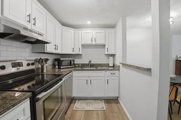 $284,000 | 200 Manning Street, Unit 11C, Hudson, MA 01749