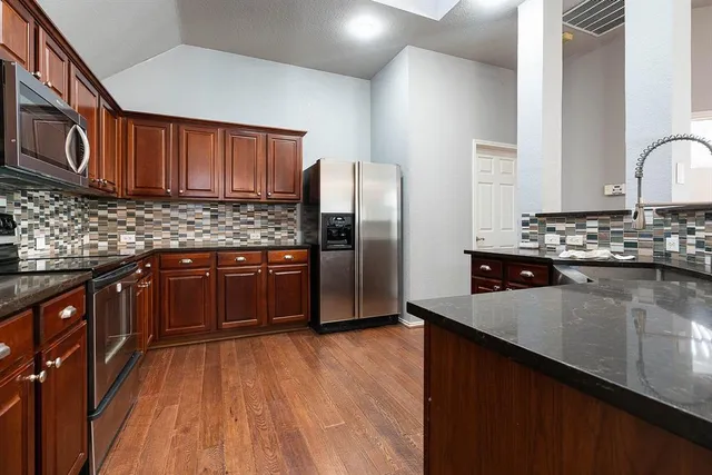 $2,500 | 7904 Whispering Tree Lane, Plano, TX 75024