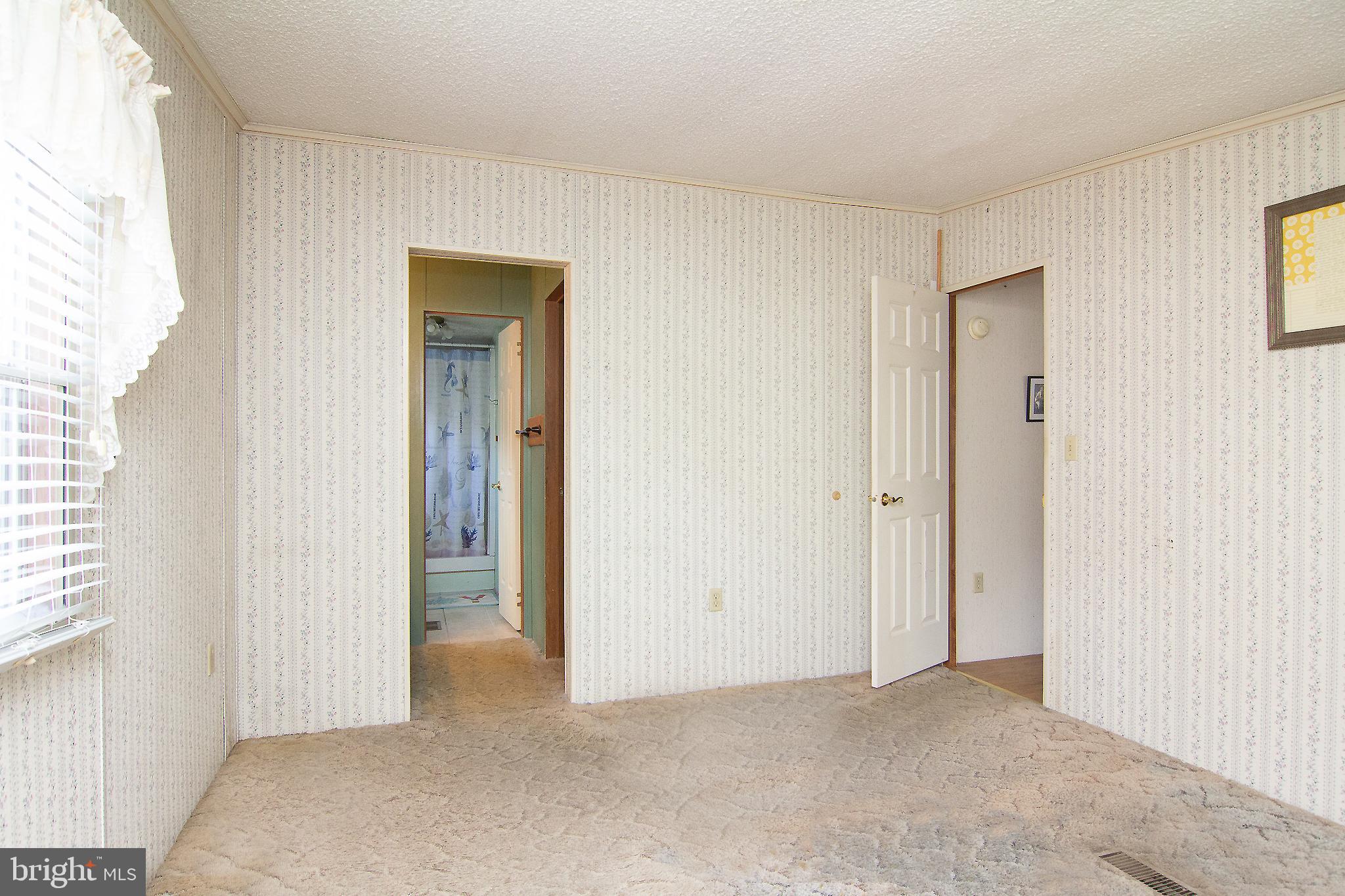 2439 Fairmount Road, Unit 20 Hampstead, MD 21074 - Photo 26 of 29 Second bedroom