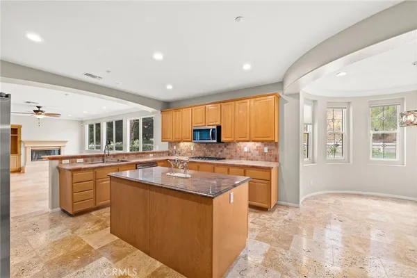 $1,395,000 | 1000 Creekside Drive, Redlands, CA 92373