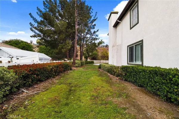 $1,395,000 | 1000 Creekside Drive, Redlands, CA 92373
