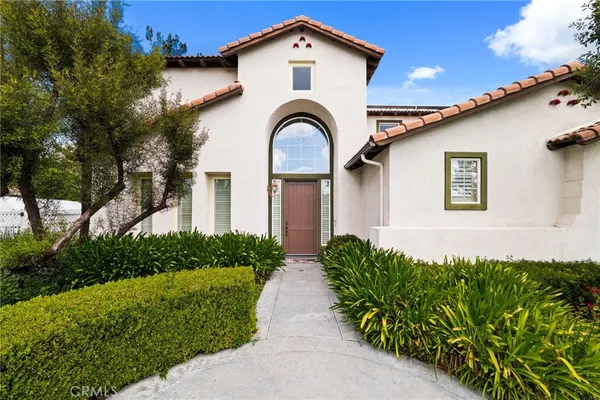 $1,395,000 | 1000 Creekside Drive, Redlands, CA 92373