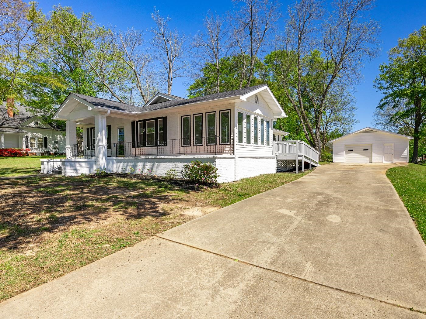 21 Gosnell Avenue Inman, SC 29349 - Photo 3 of 32