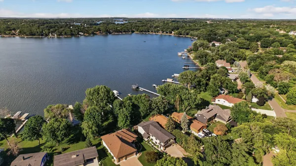 $1,549,900 | 2790 South Shore Drive, Prior Lake, MN 55372