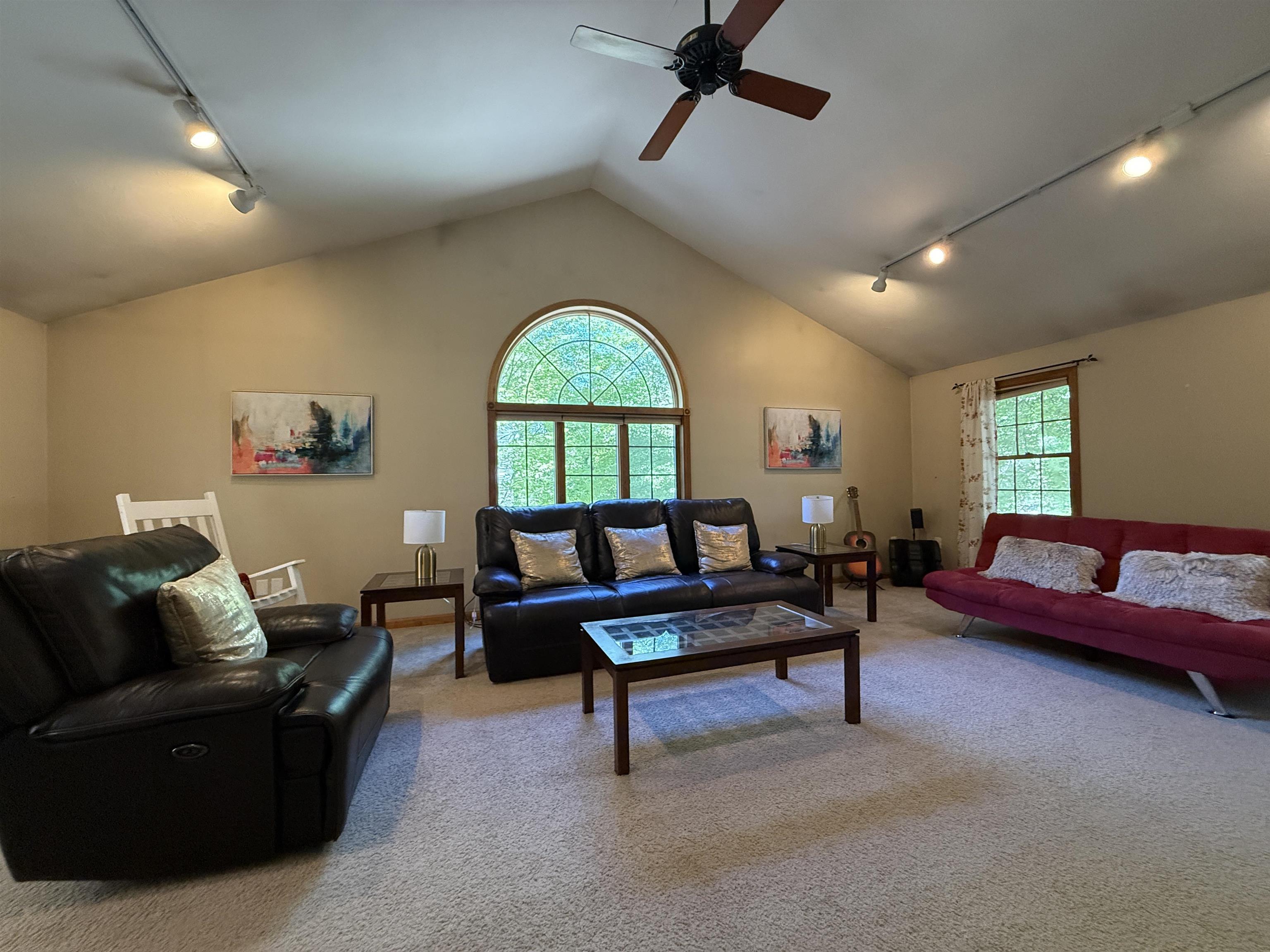59 Mid. Dunstable Road Nashua, NH 03062 - Photo 3 of 49