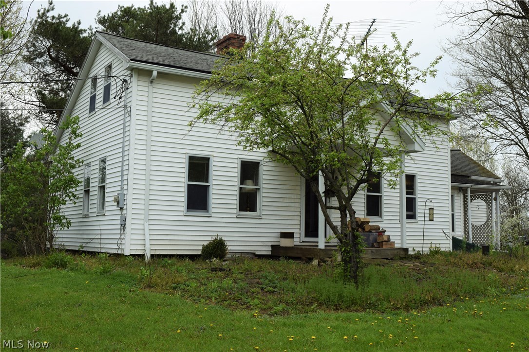 14330 Georgia Road Middlefield, OH 44062 - Photo 23 of 32 This farm home is a blast from the past.