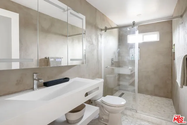 $1,089,000 | 4035 West Ave 42, Los Angeles, CA 90065