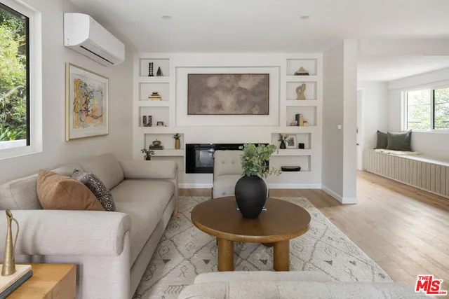 $1,089,000 | 4035 West Ave 42, Los Angeles, CA 90065