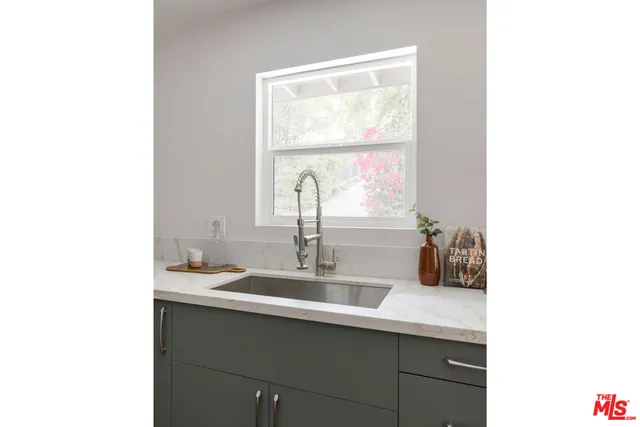 $1,089,000 | 4035 West Ave 42, Los Angeles, CA 90065