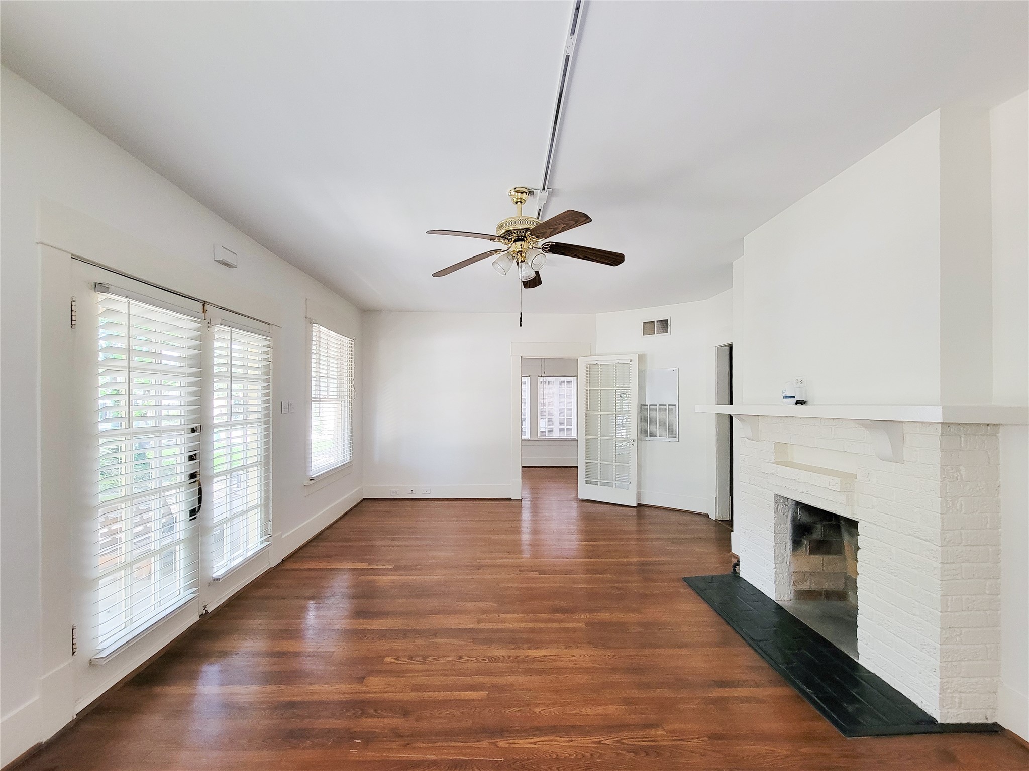 815 Sul Ross Street, Unit 1 Houston, TX 77006 - Photo 5 of 19