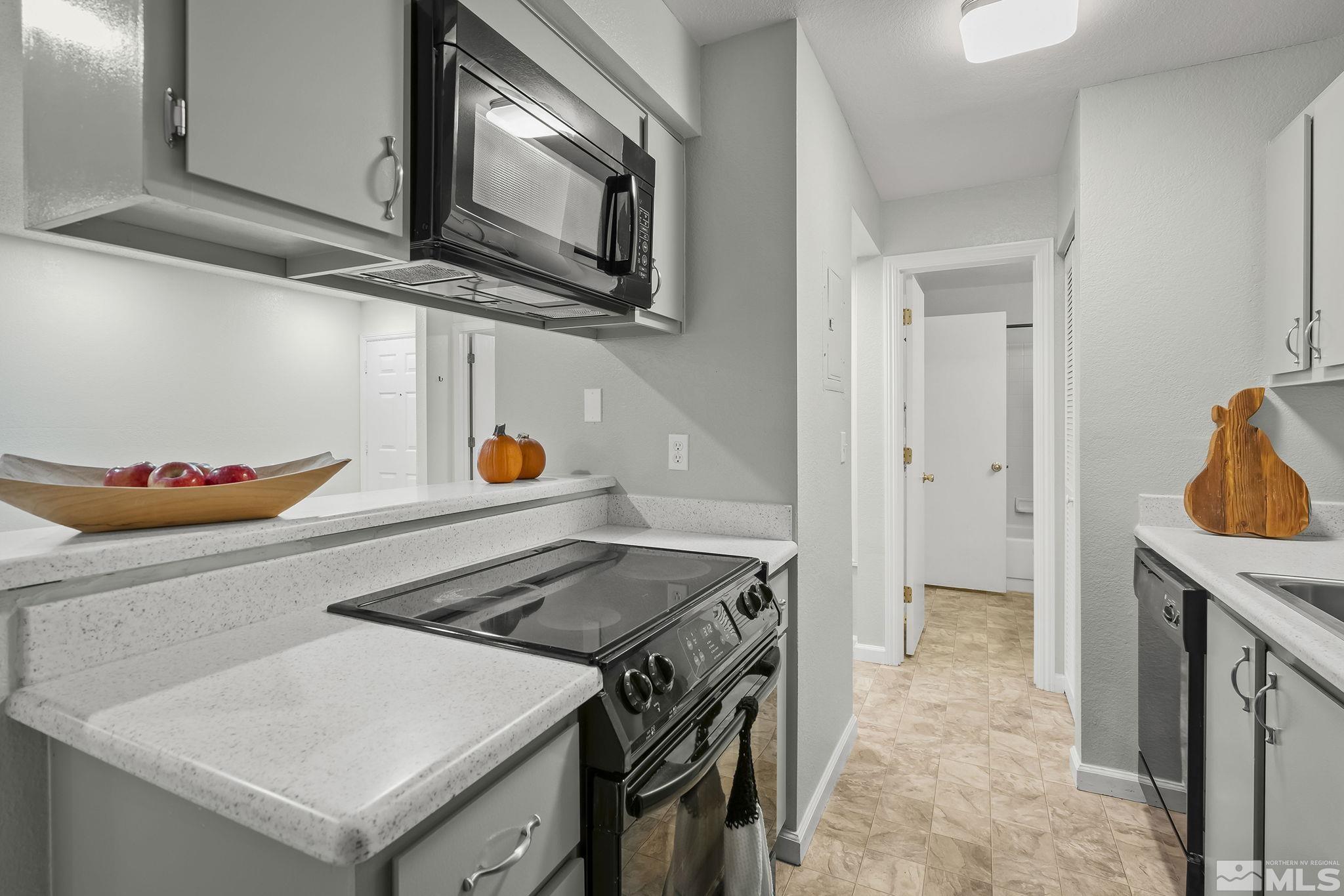 4492 Matich Drive Reno, NV 89502 - Photo 7 of 21 Photo 7