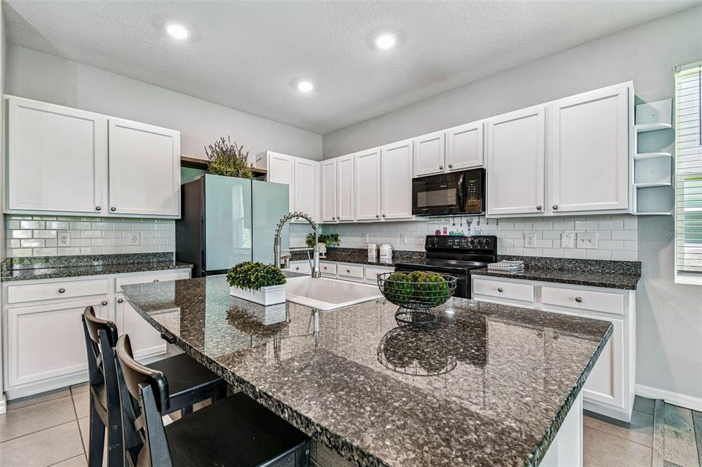 1869 Hovenweep Road Wesley Chapel, FL 33543 - Photo 19 of 88