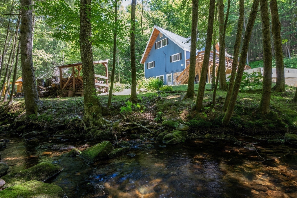 519 Warwick Road Northfield, MA 01360 - Photo 4 of 42