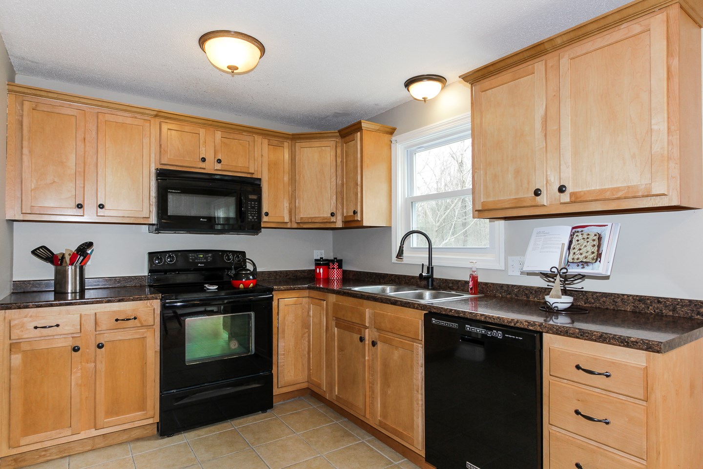 2 Bayview Terrace Road, Unit V Hooksett, NH 03106 - Photo 8 of 25