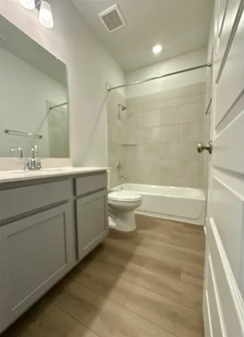 a view of a room with shelf