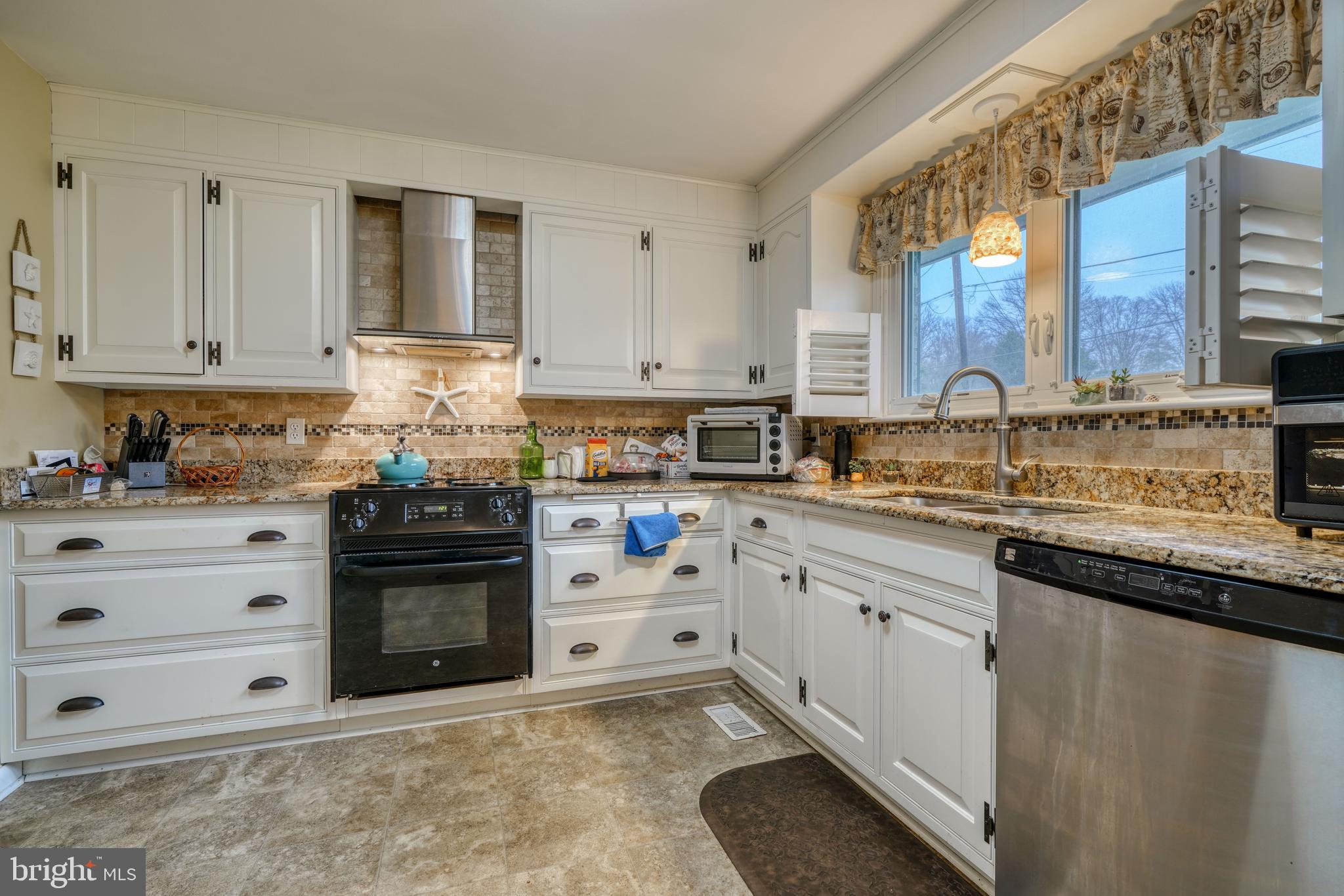 766 Gist Road Westminster, MD 21157 - Photo 11 of 38 Kitchen