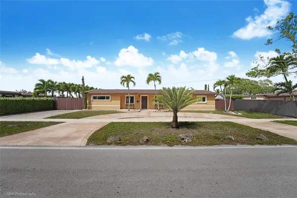 $749,900 | 7921 Northwest 178th Street, Hialeah, FL 33015