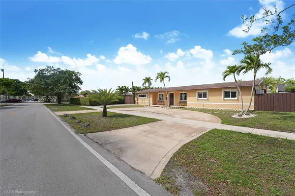 $749,900 | 7921 Northwest 178th Street, Hialeah, FL 33015