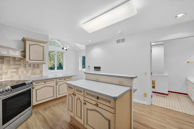 $499,900 | 5824 Osmundsen Court, Fitchburg, WI 53711