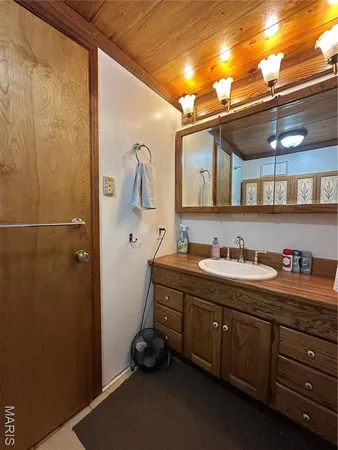 $232,000 | 34981 Highway 28, Belle, MO 65013