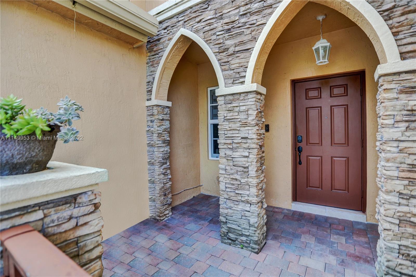 9272 Southwest 220th Street Cutler Bay, FL 33190 - Photo 2 of 24