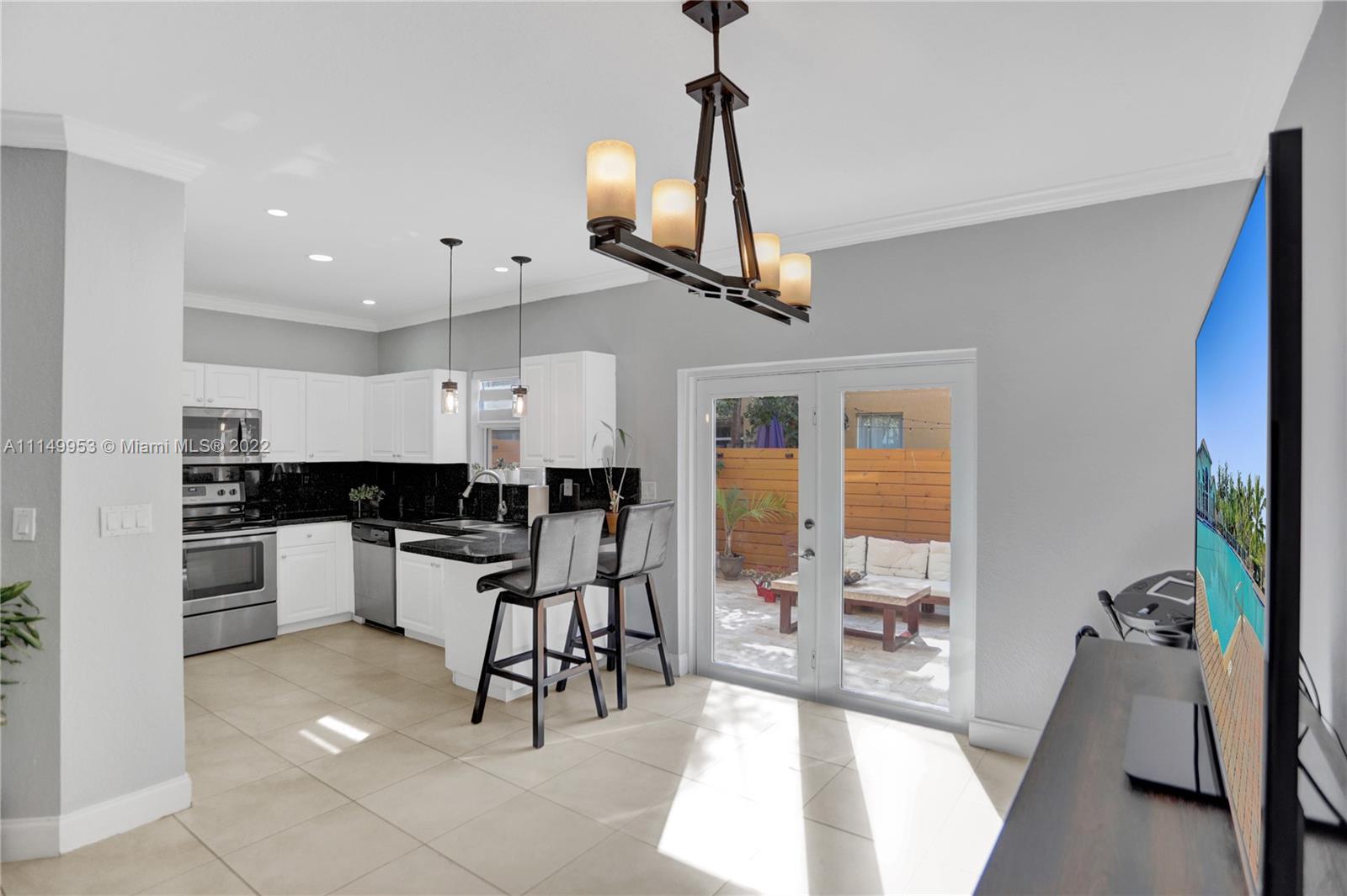9272 Southwest 220th Street Cutler Bay, FL 33190 - Photo 6 of 24