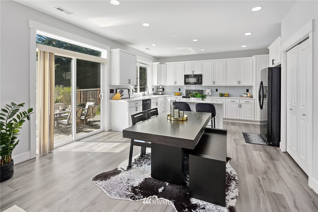 5023 Northeast 8th Street Renton, WA 98059 - Photo 13 of 40