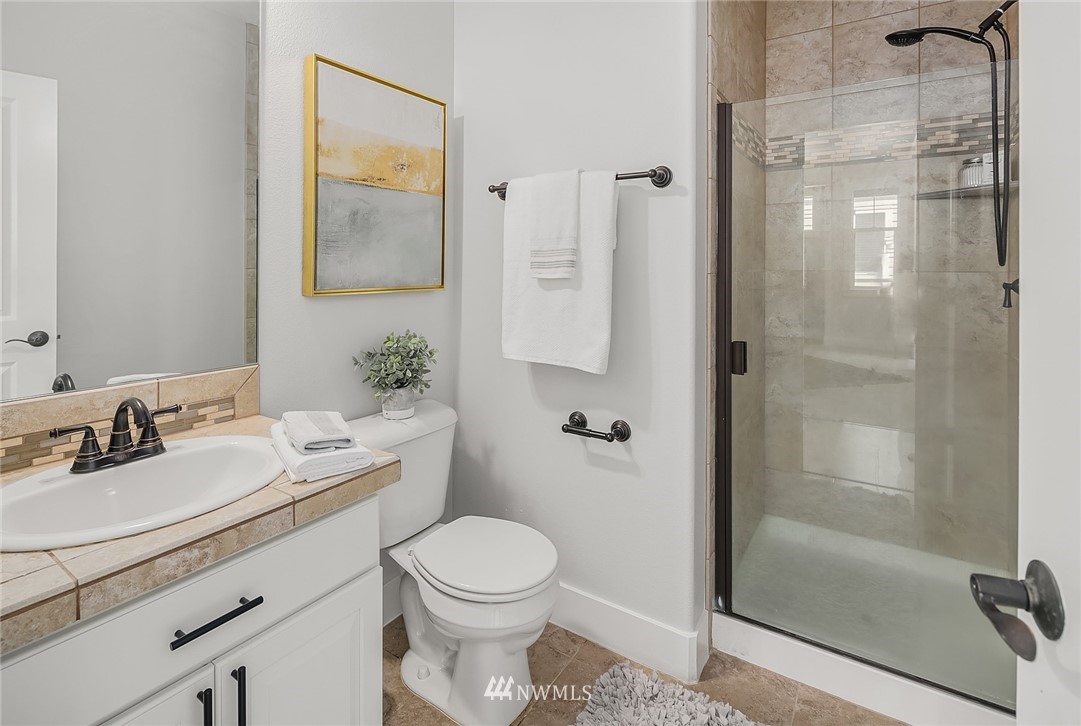 5023 Northeast 8th Street Renton, WA 98059 - Photo 18 of 40