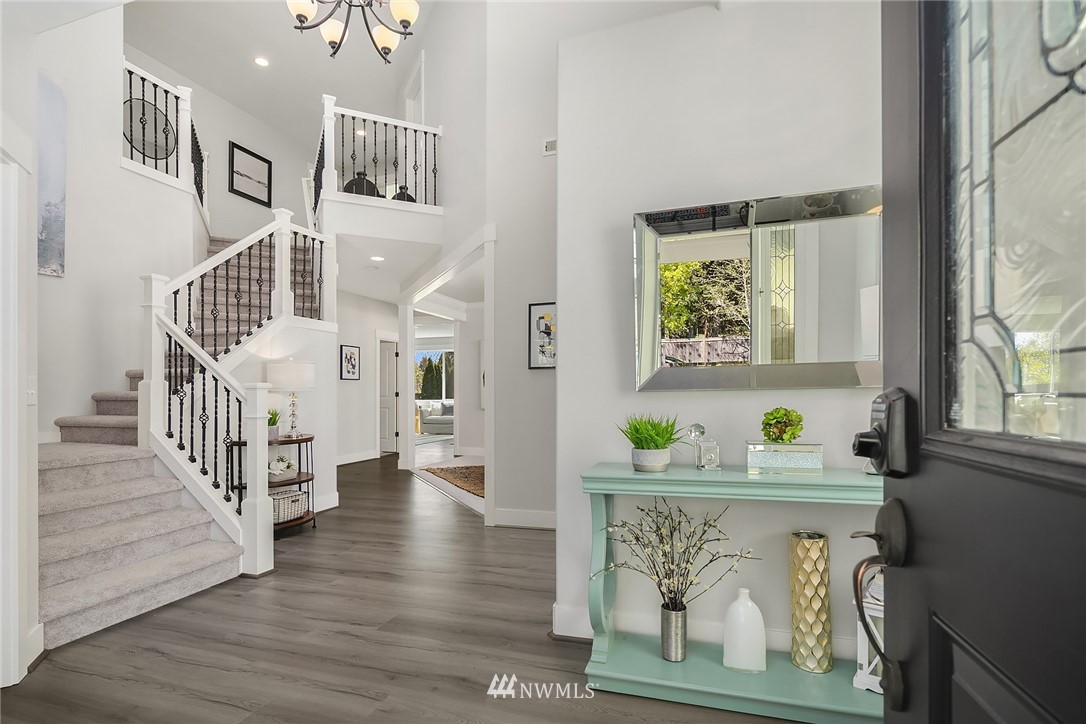 5023 Northeast 8th Street Renton, WA 98059 - Photo 3 of 40